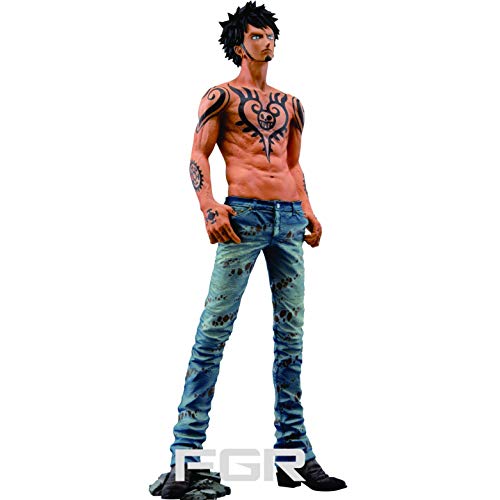 Banpresto One Piece 10.2-Inch Trafalgar Law Figure, King of Artist Series